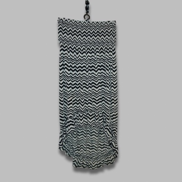 Magic Hi-Low Halter Dress Ruffled Stretchy Smocked Zigzag White/Black Women’s 3X - Picture 1 of 5